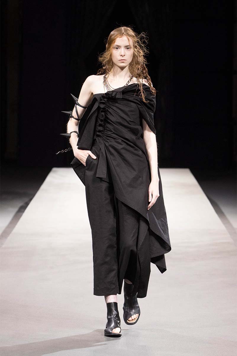 Yohji Yamamoto S/S 2023 COLLECTION | Yohji Yamamoto Official Site