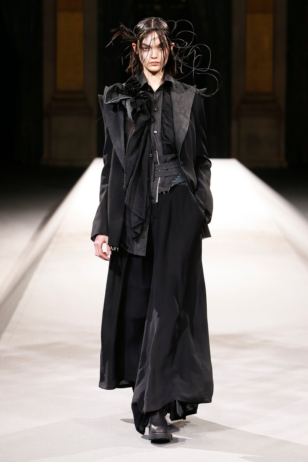 Yohji Yamamoto A/W 2022-23 COLLECTION | Yohji Yamamoto