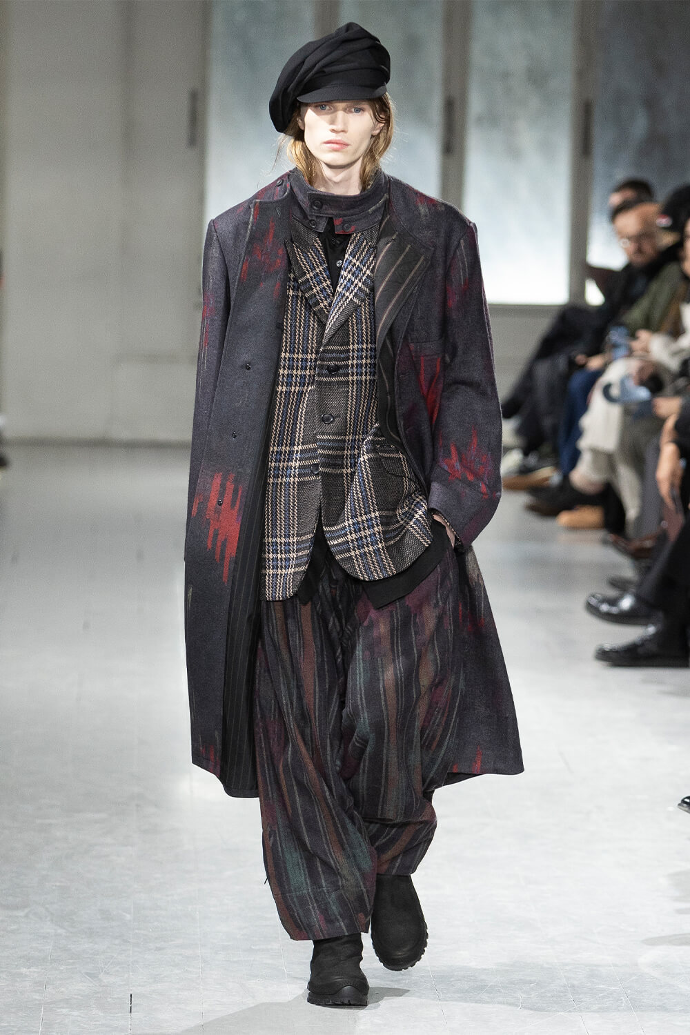 Yohji Yamamoto POUR HOMME A/W 2023-24 COLLECTION | Yohji Yamamoto 