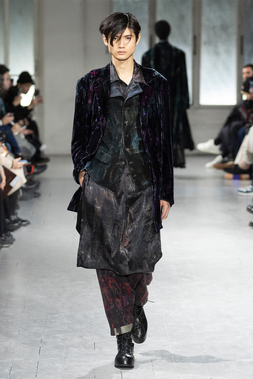 Yohji Yamamoto POUR HOMME A/W 2023-24 COLLECTION | Yohji Yamamoto 