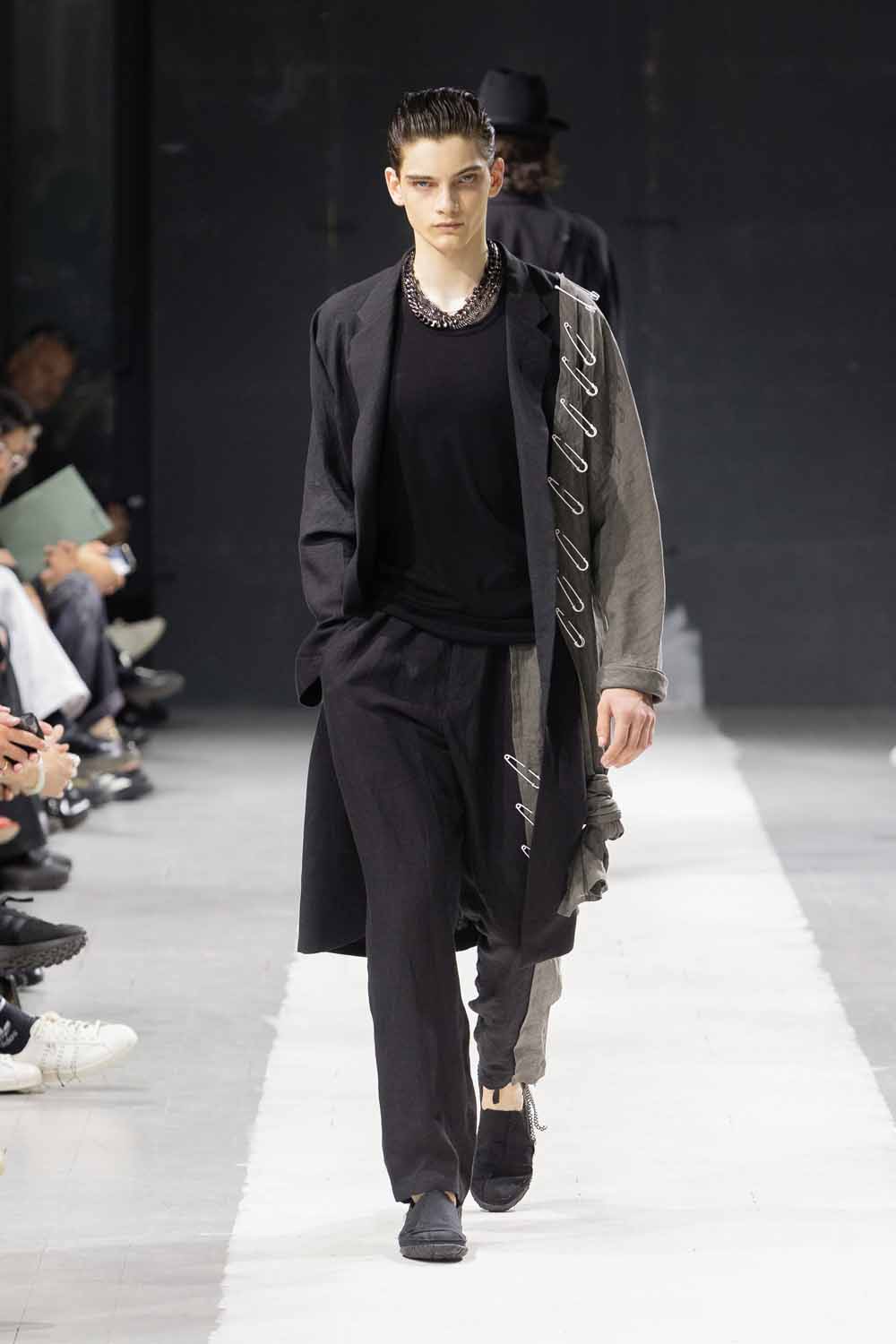 Yohji Yamamoto POUR HOMME S/S 2024 COLLECTION Yohji Yamamoto (ヨウジヤマモト