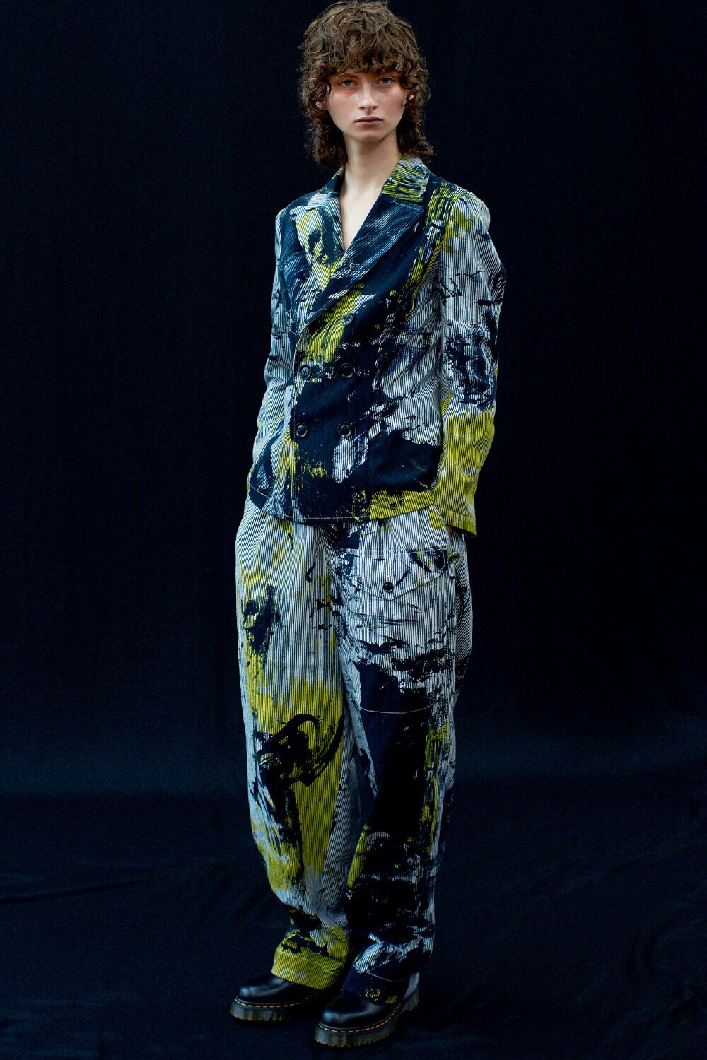 Yohji Yamamoto (ヨウジヤマモト) Official Site