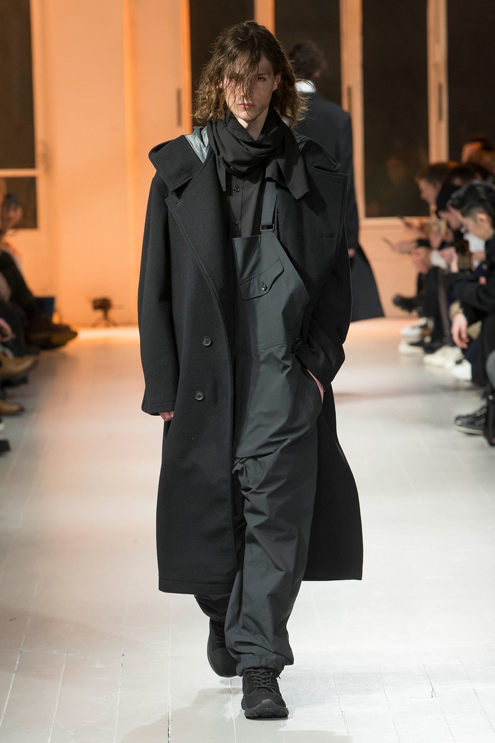 AUTUMN / WINTER 2020-21 | Yohji Yamamoto (ヨウジヤマモト) Official 