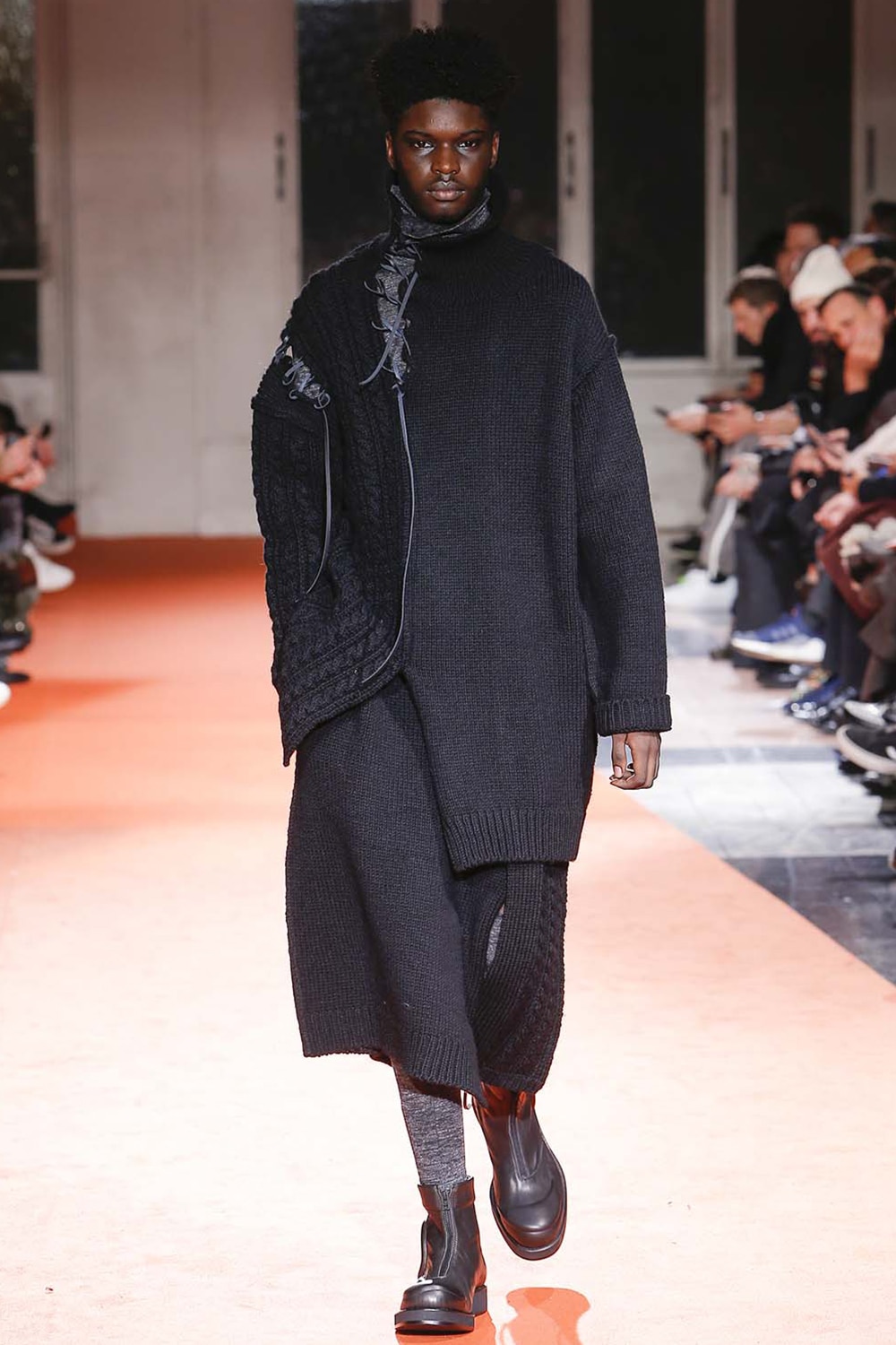 LOOK 23
