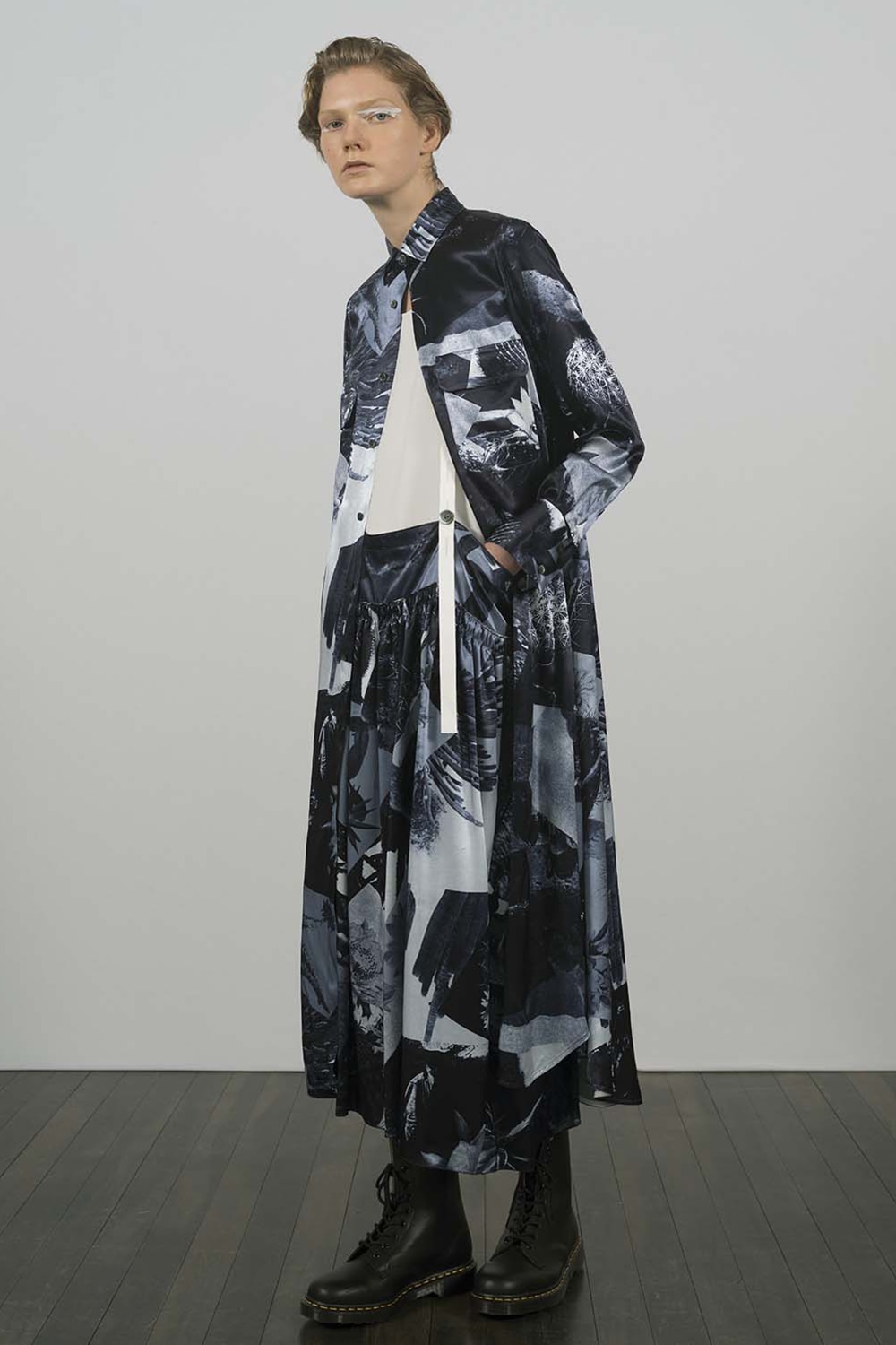 LOOK 24