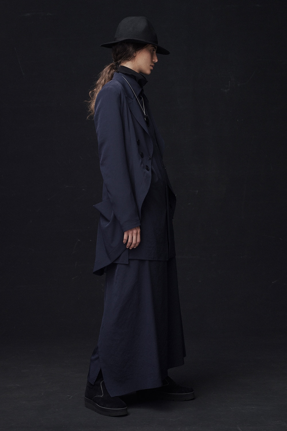 LOOK 35