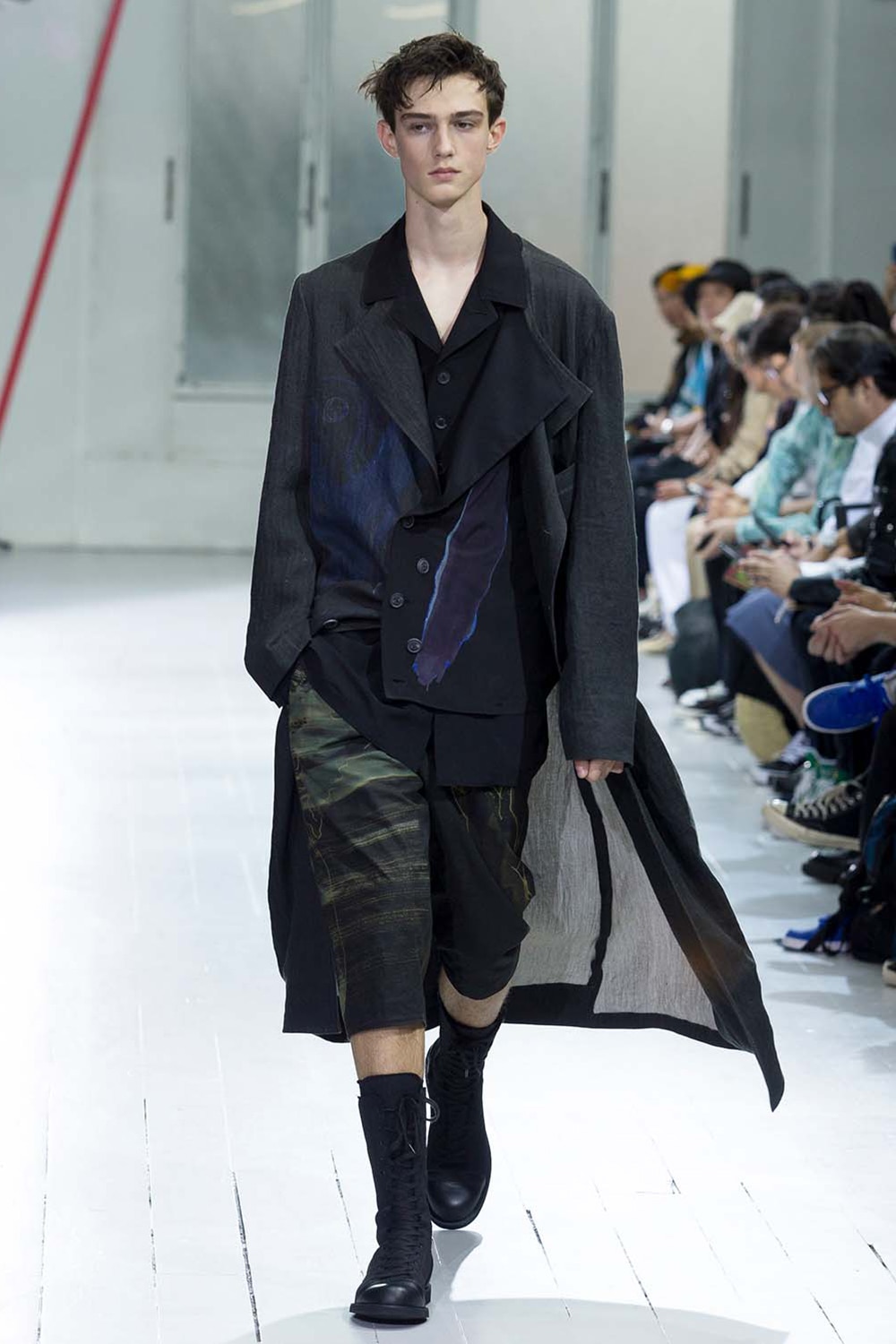 SPRING / SUMMER 2020 | Yohji Yamamoto (ヨウジヤマモト) Official Site