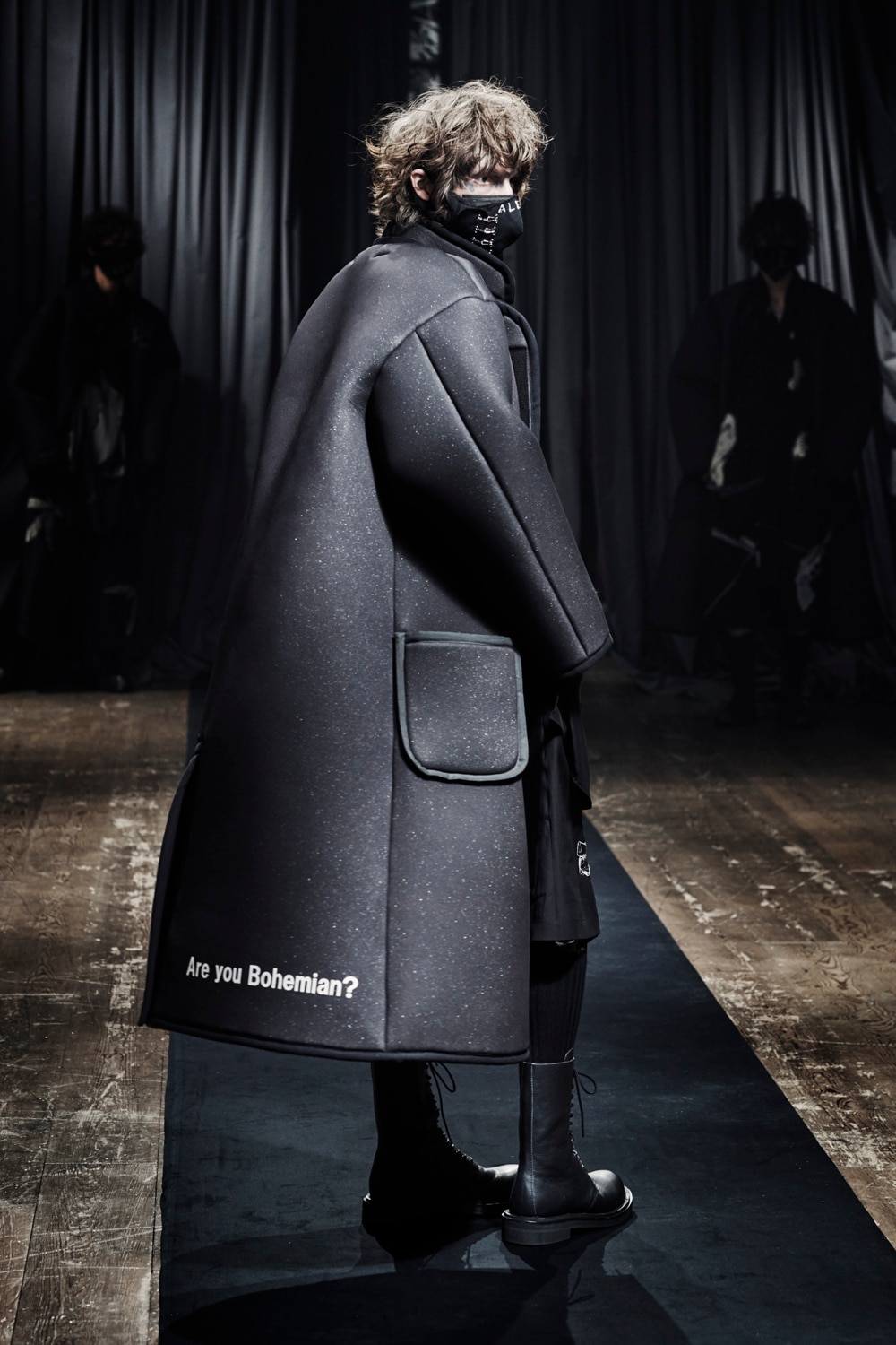 AUTUMN / WINTER 2021-22 | Yohji Yamamoto (ヨウジヤマモト) Official 