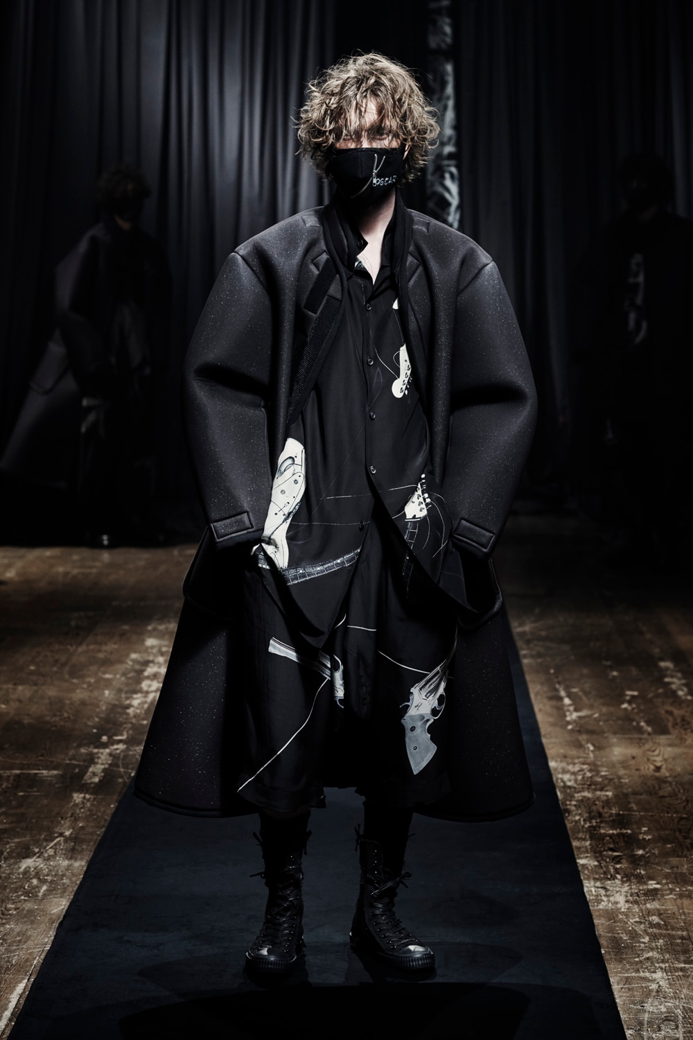 AUTUMN / WINTER 2021-22 | Yohji Yamamoto (ヨウジヤマモト) Official ...