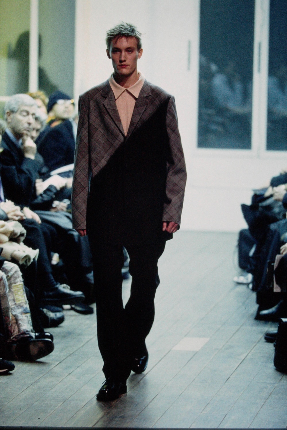 AUTUMN / WINTER 2000-2001 | Yohji Yamamoto (ヨウジヤマモト ...