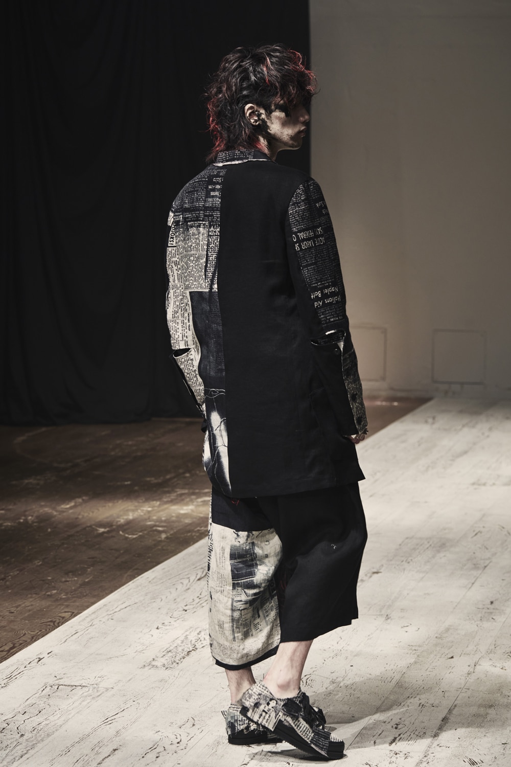 SPRING / SUMMER 2022 | Yohji Yamamoto (ヨウジヤマモト) Official Site