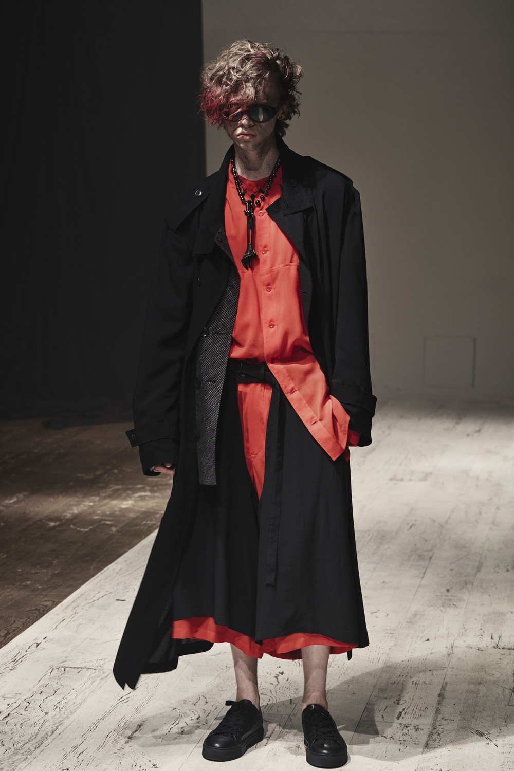 SPRING / SUMMER 2022 | Yohji Yamamoto (ヨウジヤマモト) Official Site