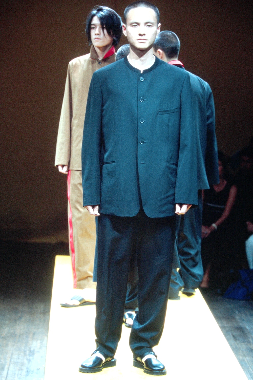 SPRING / SUMMER 2000 | Yohji Yamamoto (ヨウジヤマモト) Official Site