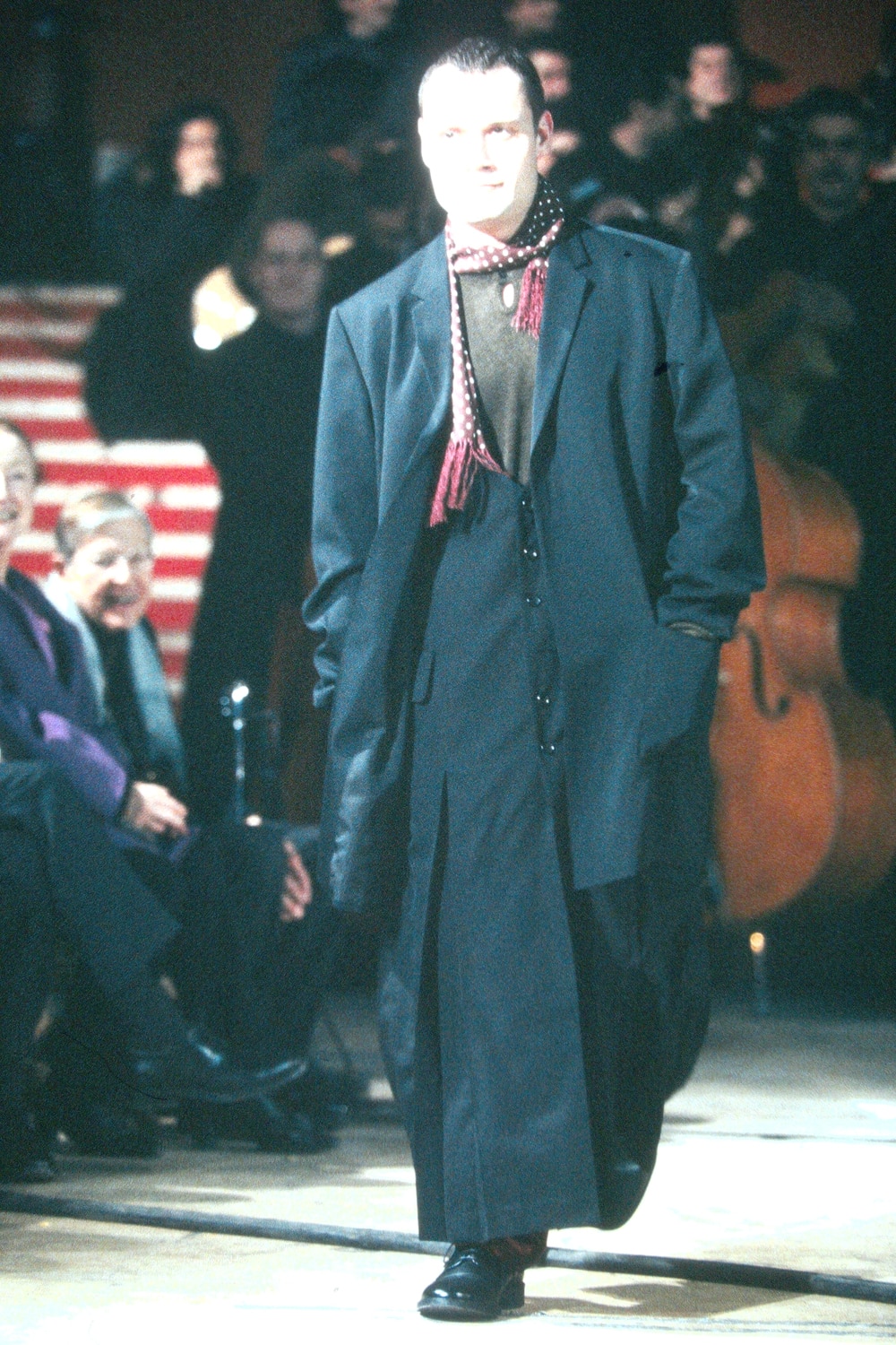 AUTUMN / WINTER 1999-2000 | Yohji Yamamoto (ヨウジヤマモト