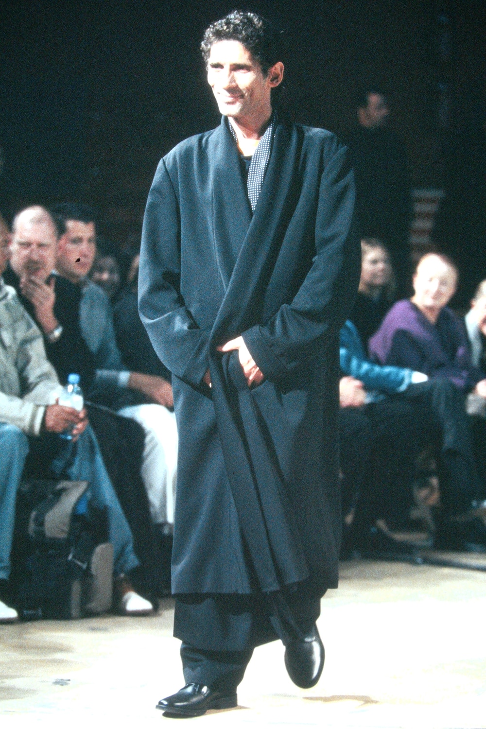 AUTUMN / WINTER 1999-2000 | Yohji Yamamoto (ヨウジヤマモト 