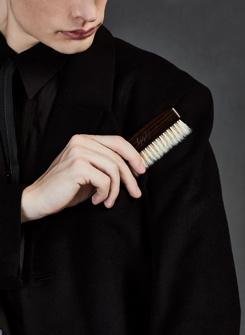 Yohji Yamamoto POUR HOMME Portable Clothes Brush | Yohji Yamamoto 