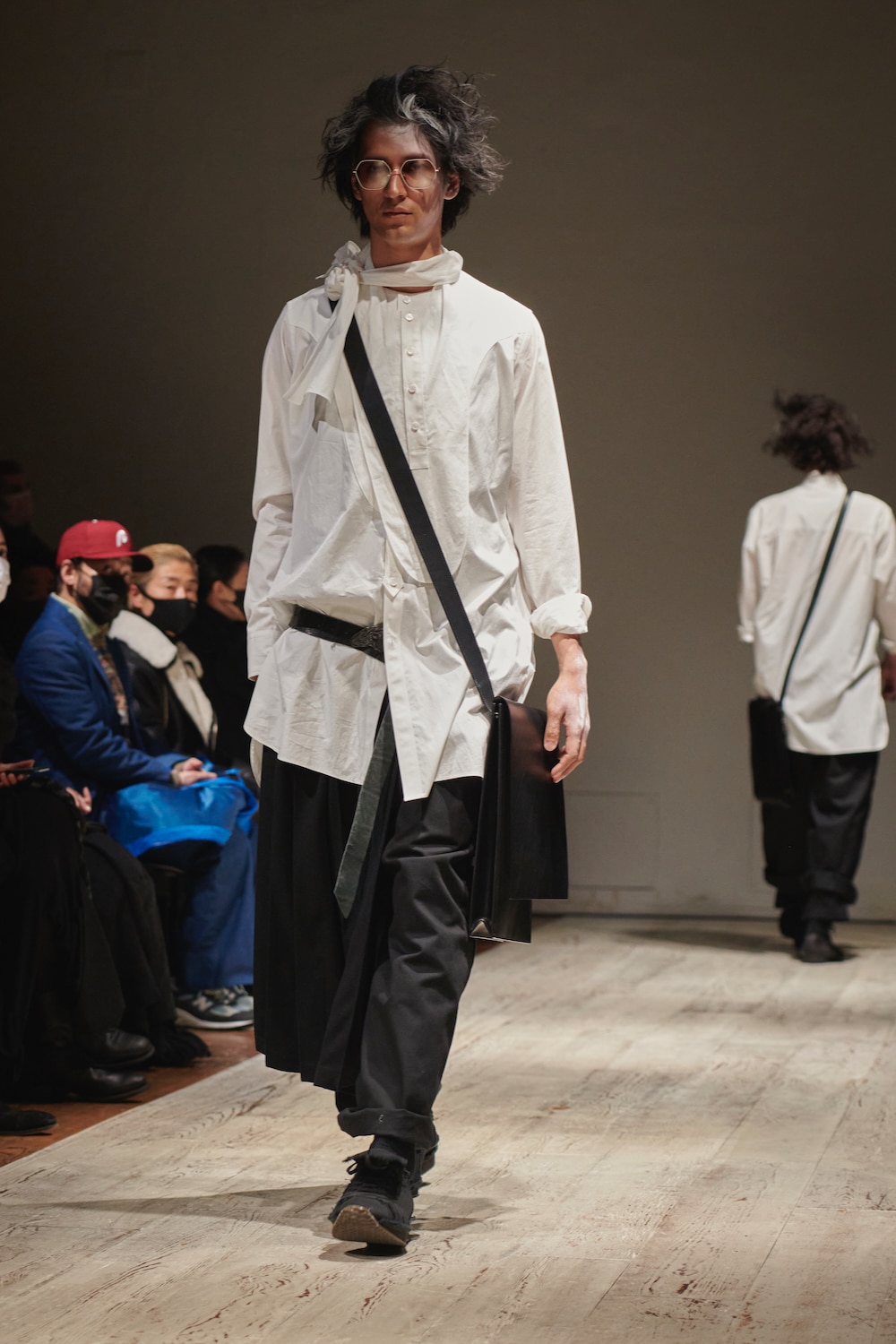 AUTUMN / WINTER 2022-23 | Yohji Yamamoto (ヨウジヤマモト) Official ...