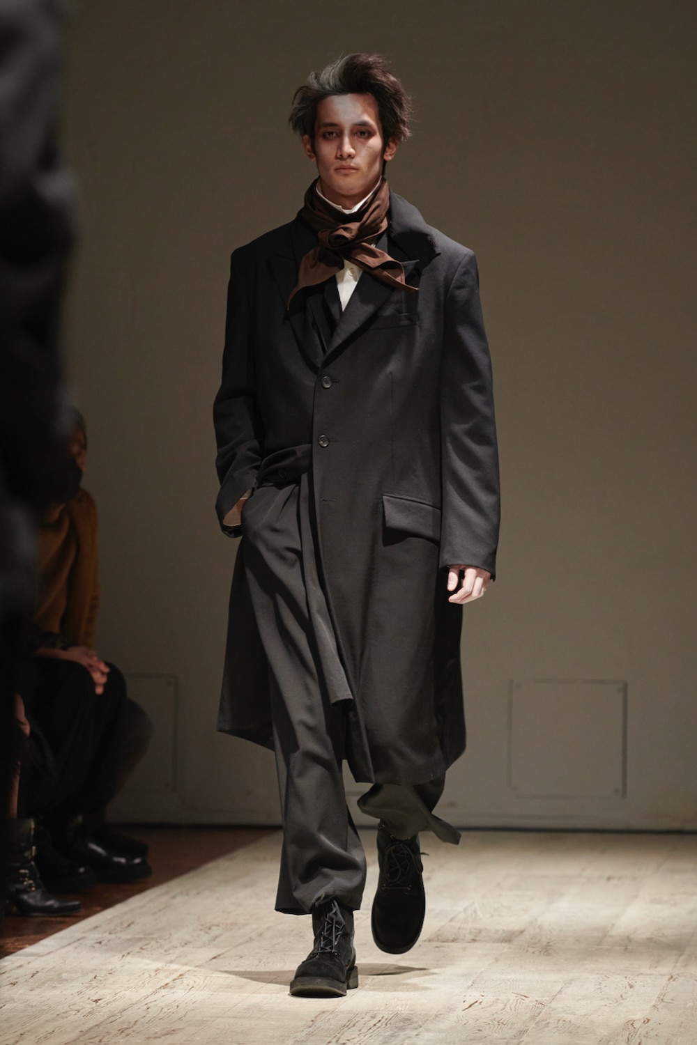 AUTUMN / WINTER 2022-23 | Yohji Yamamoto (ヨウジヤマモト) Official ...