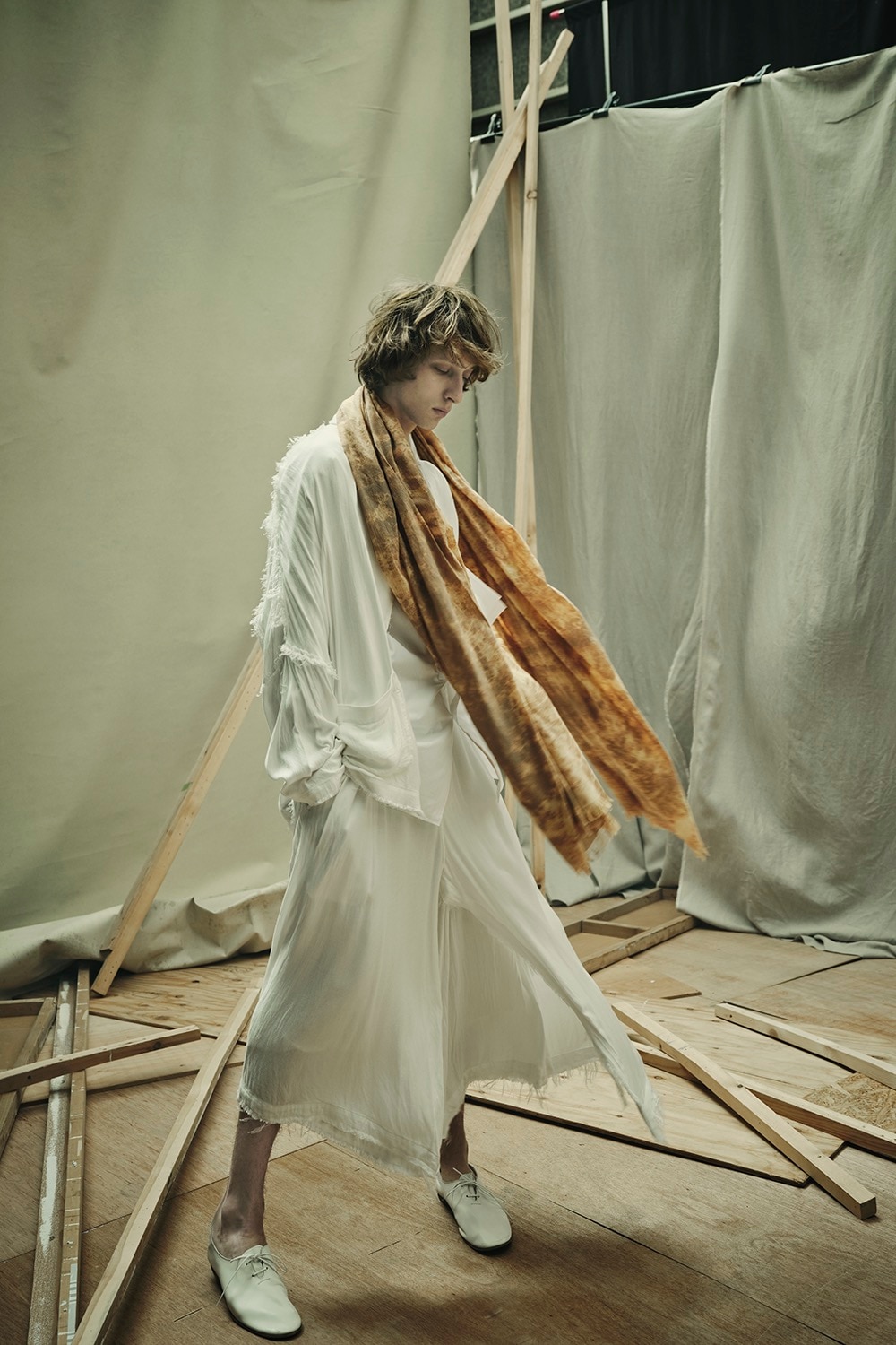 SPRING / SUMMER 2022 | Yohji Yamamoto (ヨウジヤマモト) Official Site