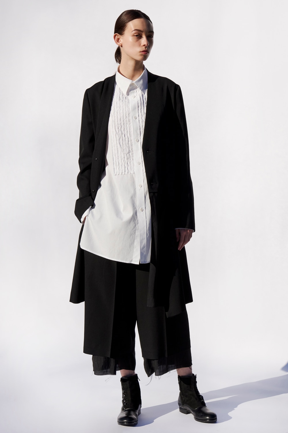 Y's AW22 COLLECTION | Yohji Yamamoto (ヨウジヤマモト) Official Site