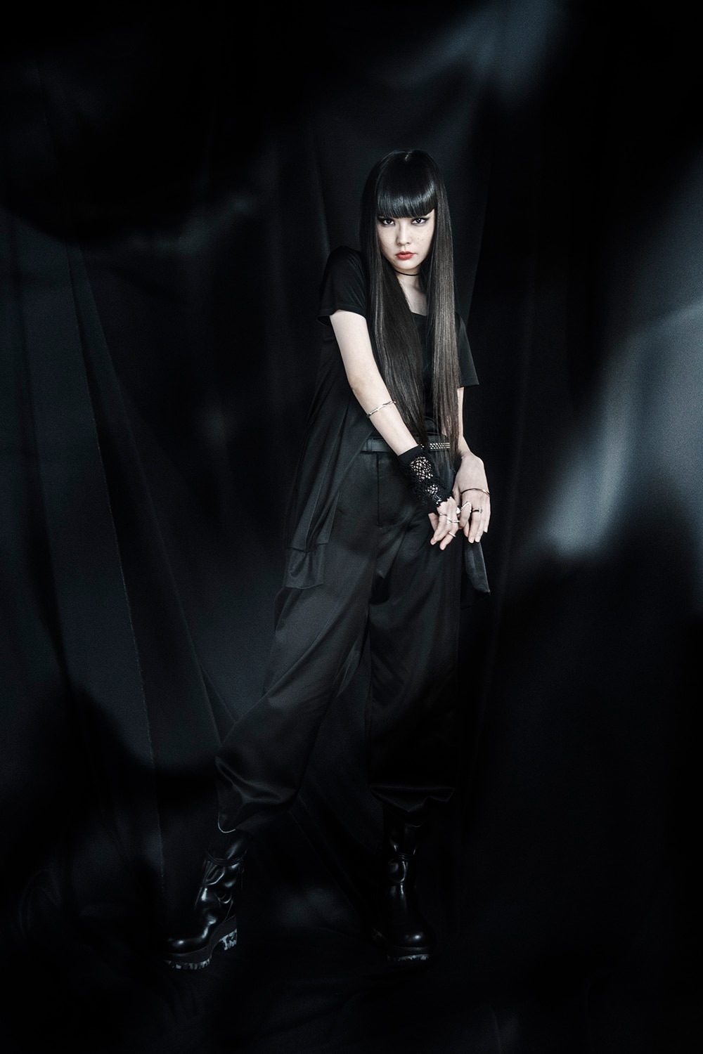 LOOK KOZUE AKIMOTO 03