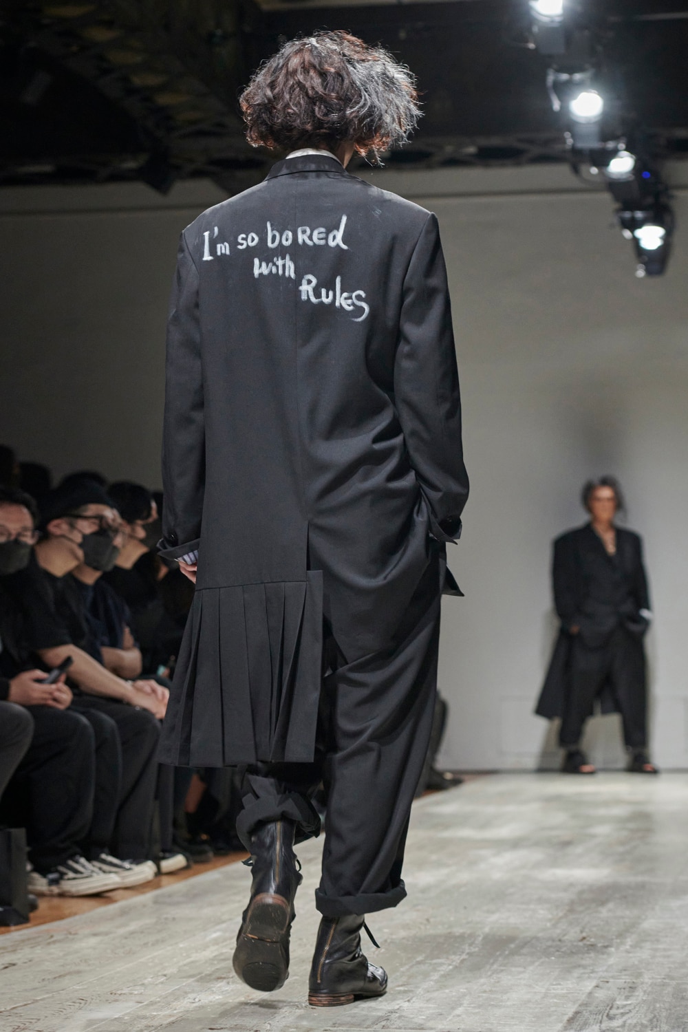 SPRING / SUMMER 2023 | Yohji Yamamoto (ヨウジヤマモト) Official Site