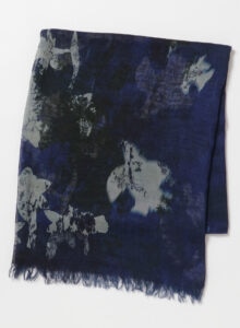 RAYON SILK BLURRY FLOWER PRINT STOLE