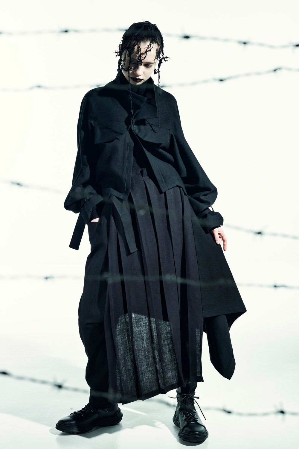 AUTUMN / WINTER 2022-23 | Yohji Yamamoto (ヨウジヤマモト) Official