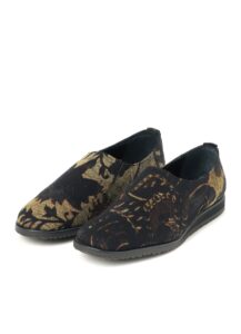 PRINTED SLIP-ON SHOES