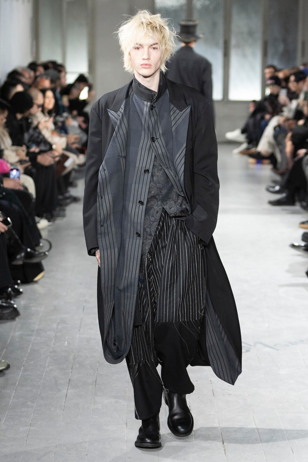 AUTUMN / WINTER 2023-24 | Yohji Yamamoto (ヨウジヤマモト) Official ...