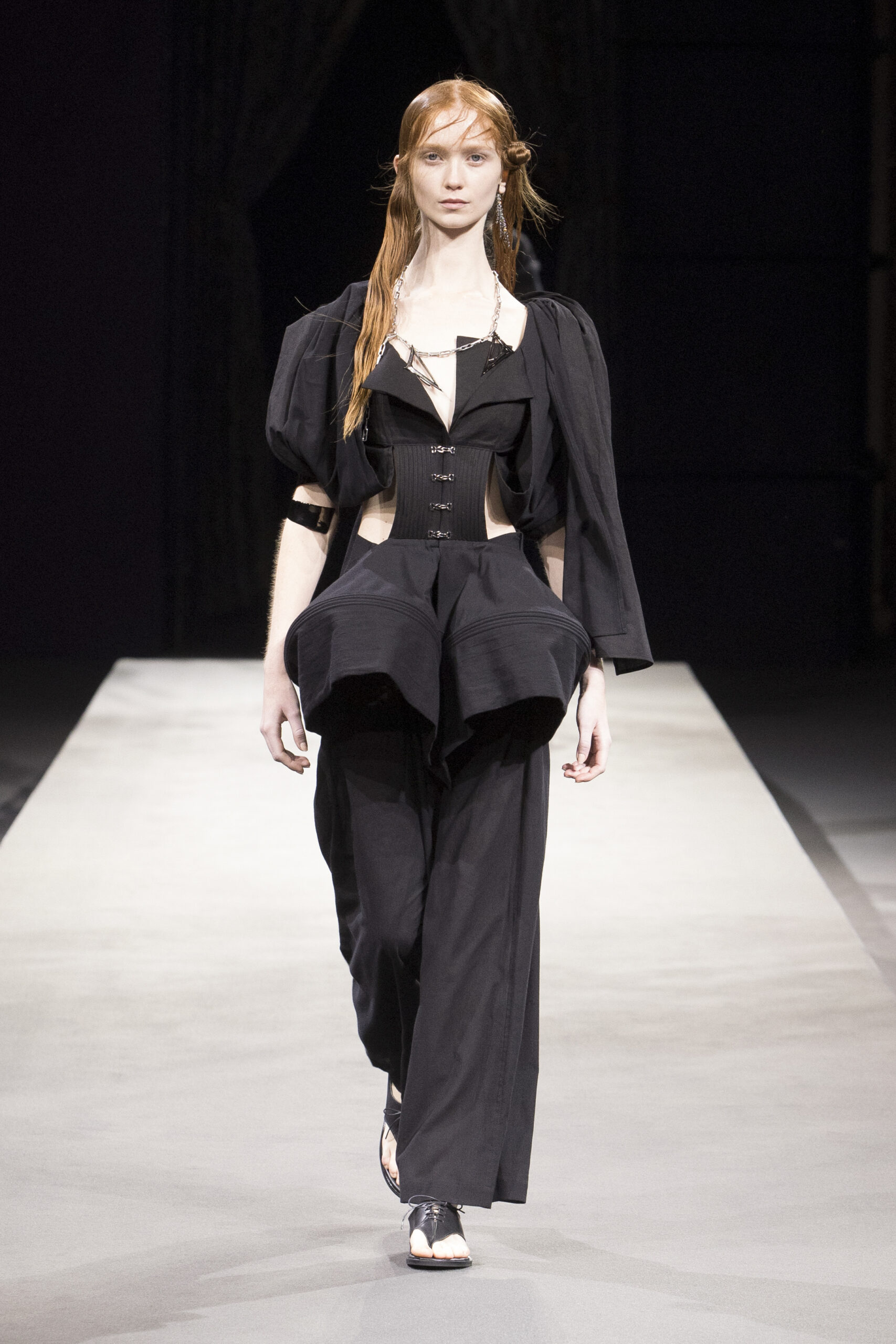 Yohji Yamamoto2023 Spring/Summer Collection | Yohji Yamamoto