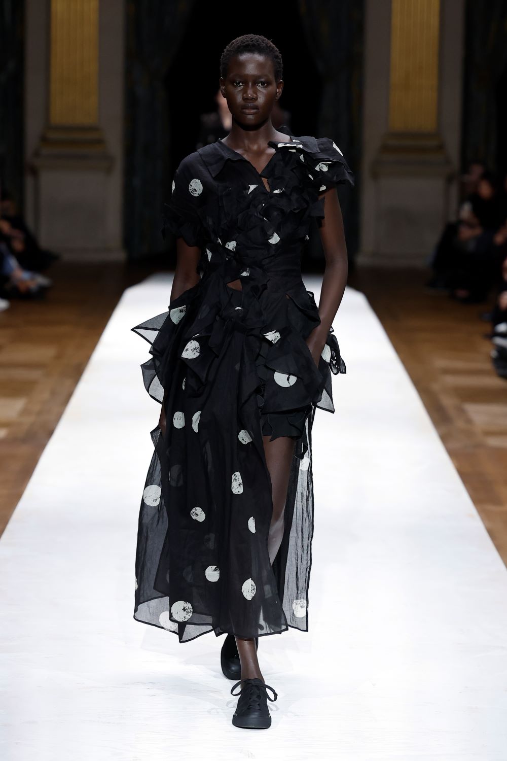 Yohji Yamamoto2024 Spring/Summer Collection | Yohji Yamamoto Yohji Yamamoto2024 Spring/Summer Collection | Yohji Yamamoto