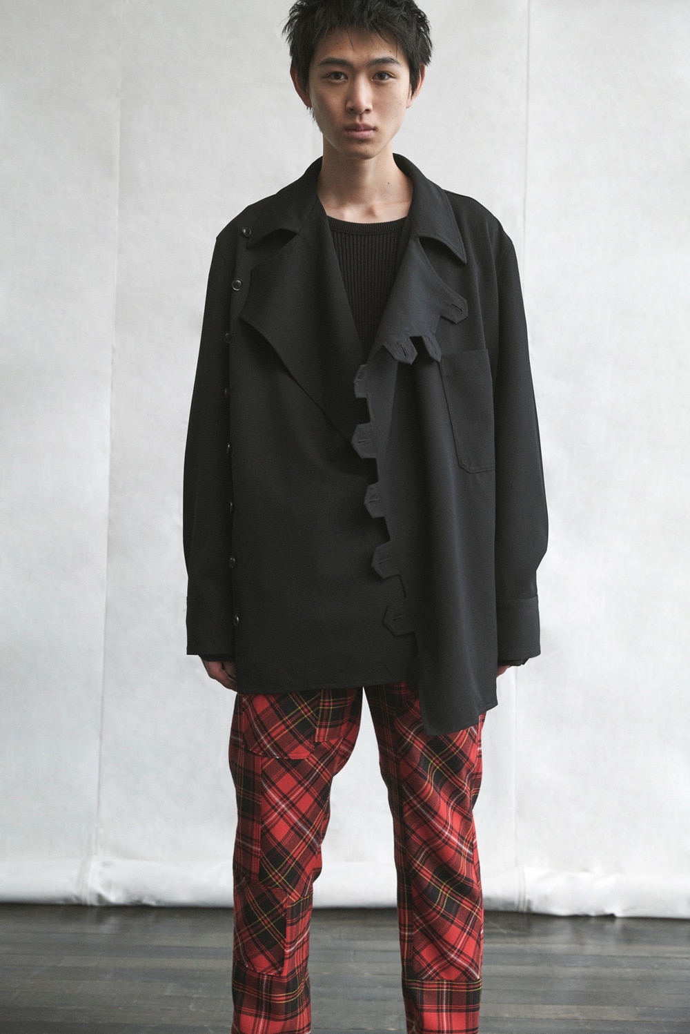 LOOK 19