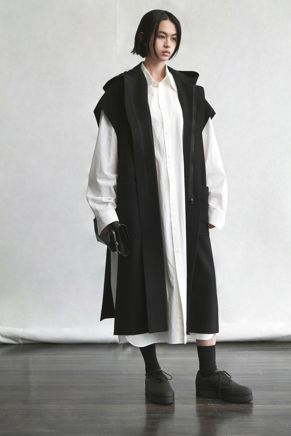 LOOK 32