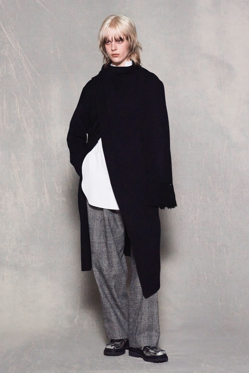 LOOK 24