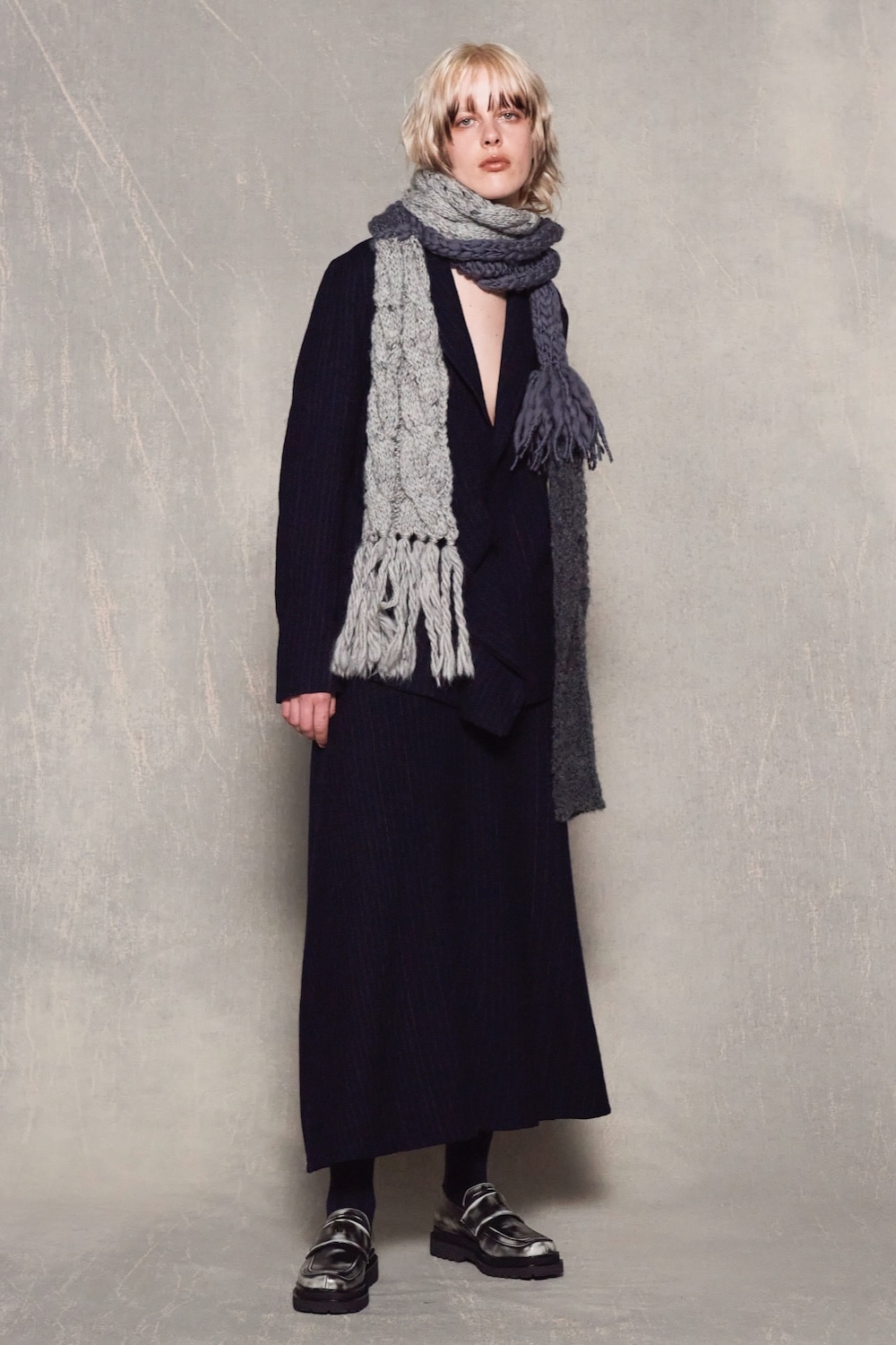 LOOK 32