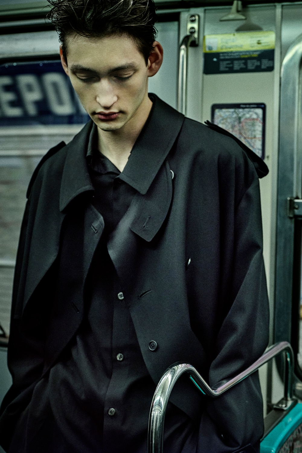 LOOK 17