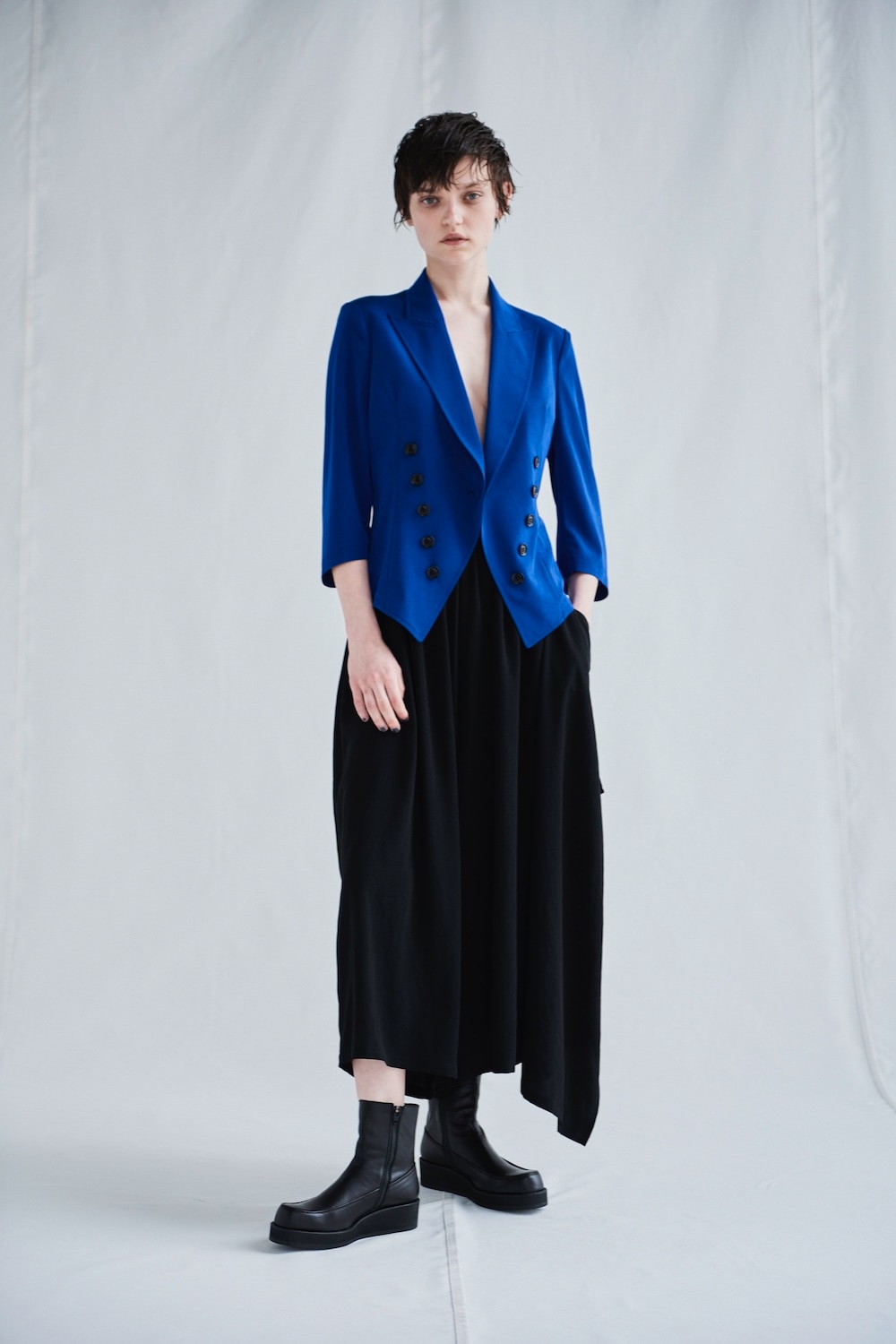 LOOK 19