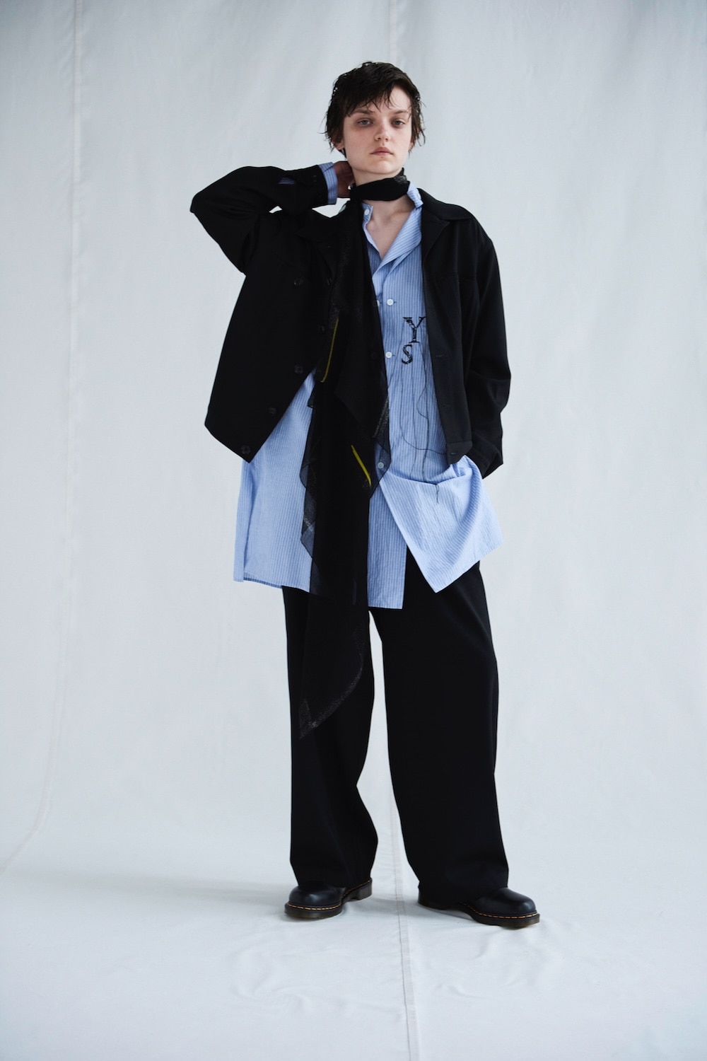 LOOK 23