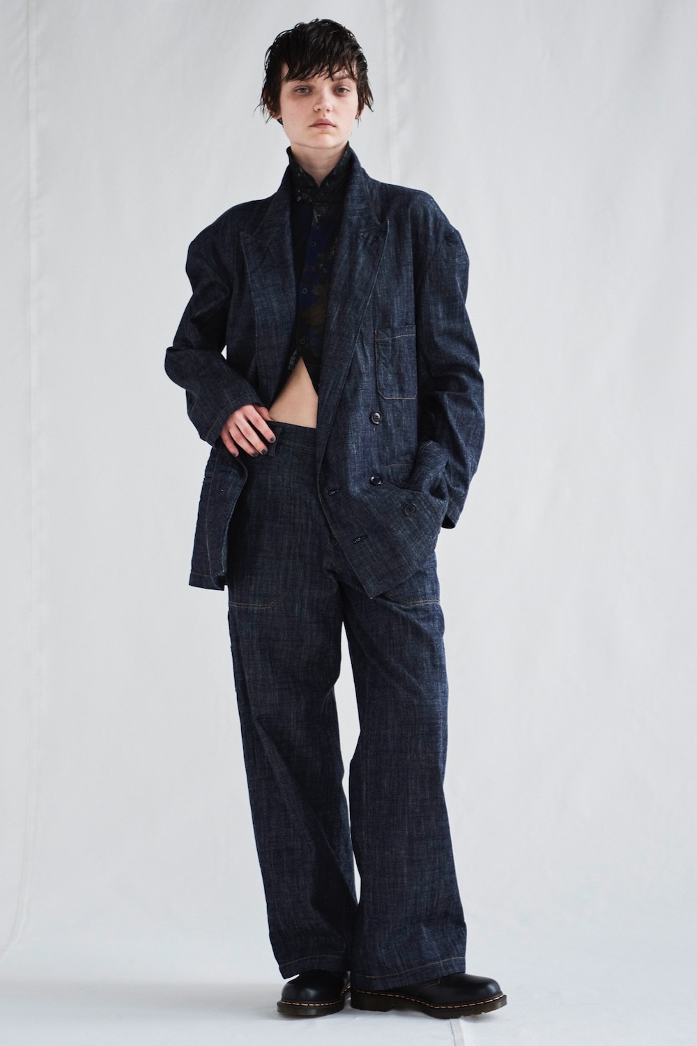 LOOK 27