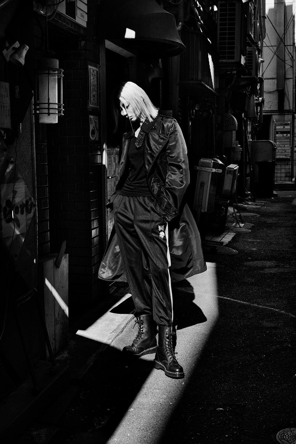 LOOK 05
