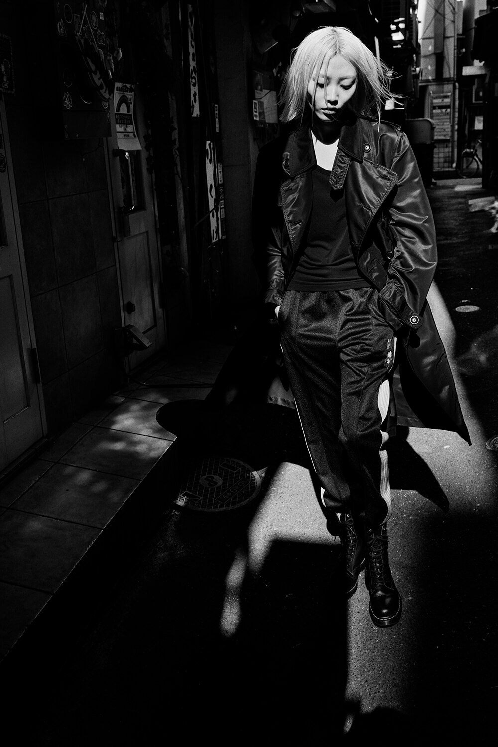 LOOK 06