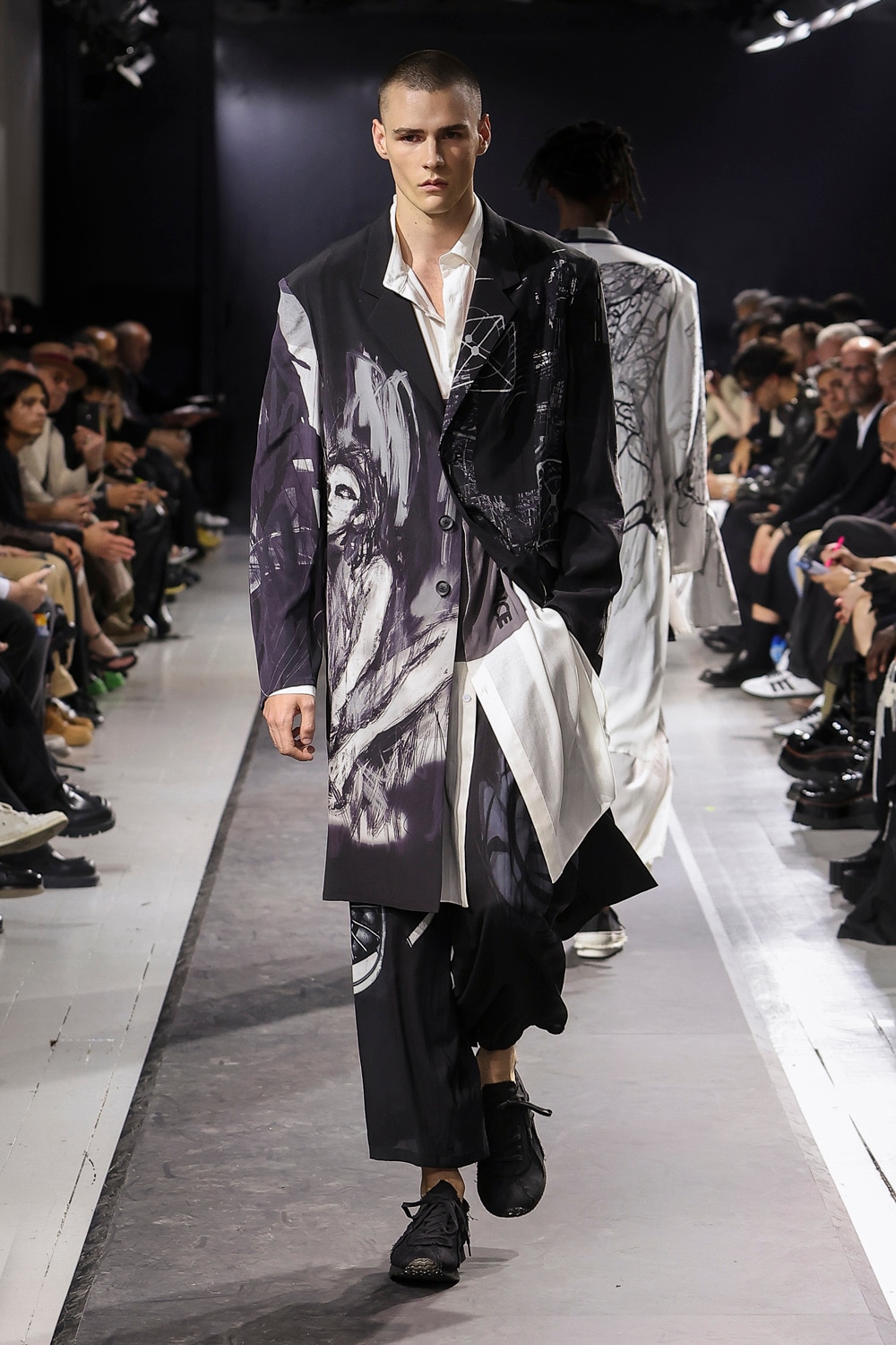 LOOK 06