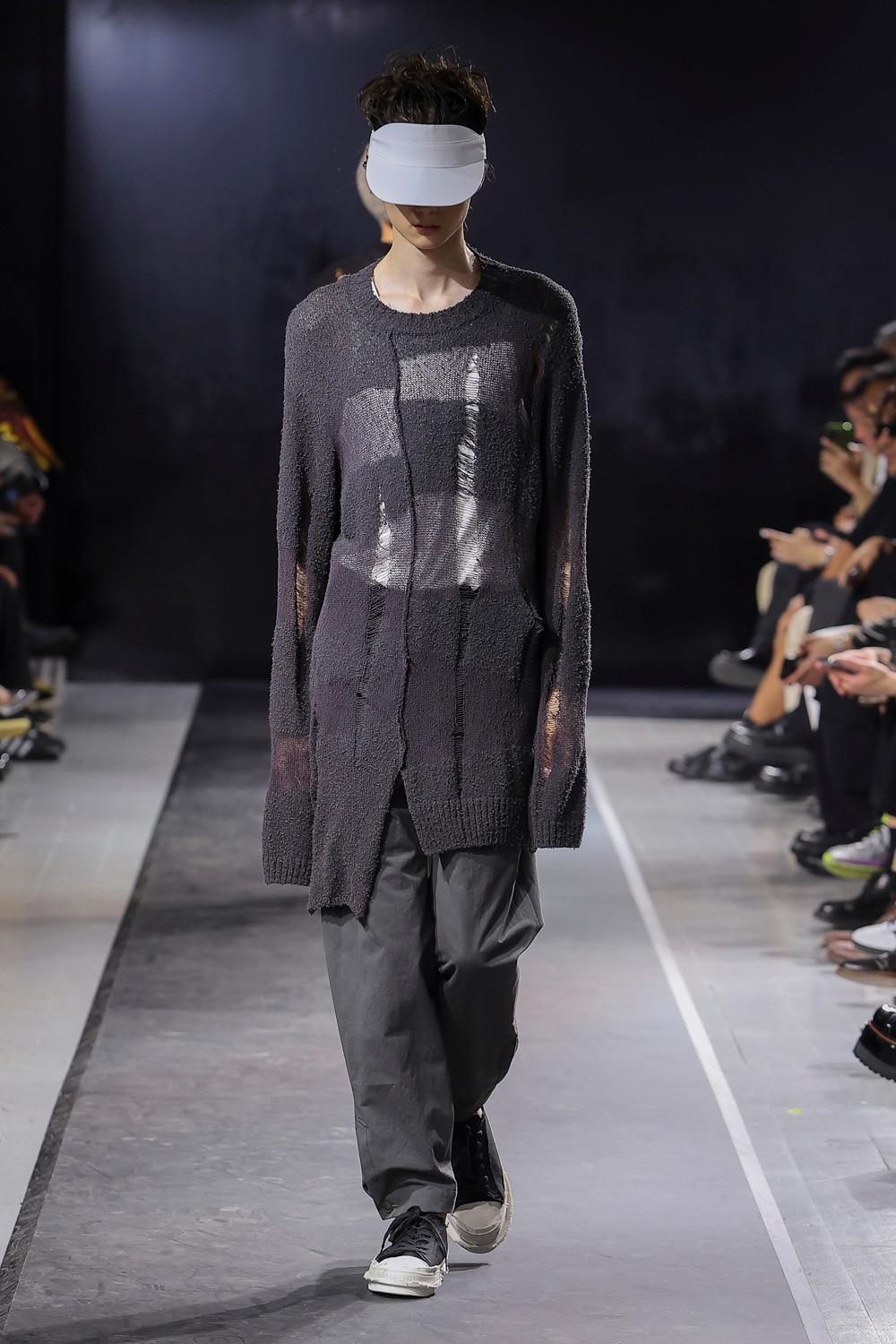 LOOK 28