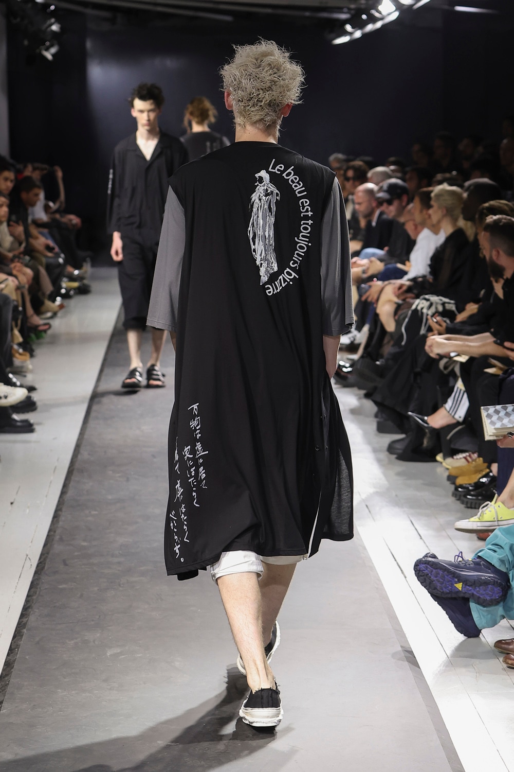 LOOK 35