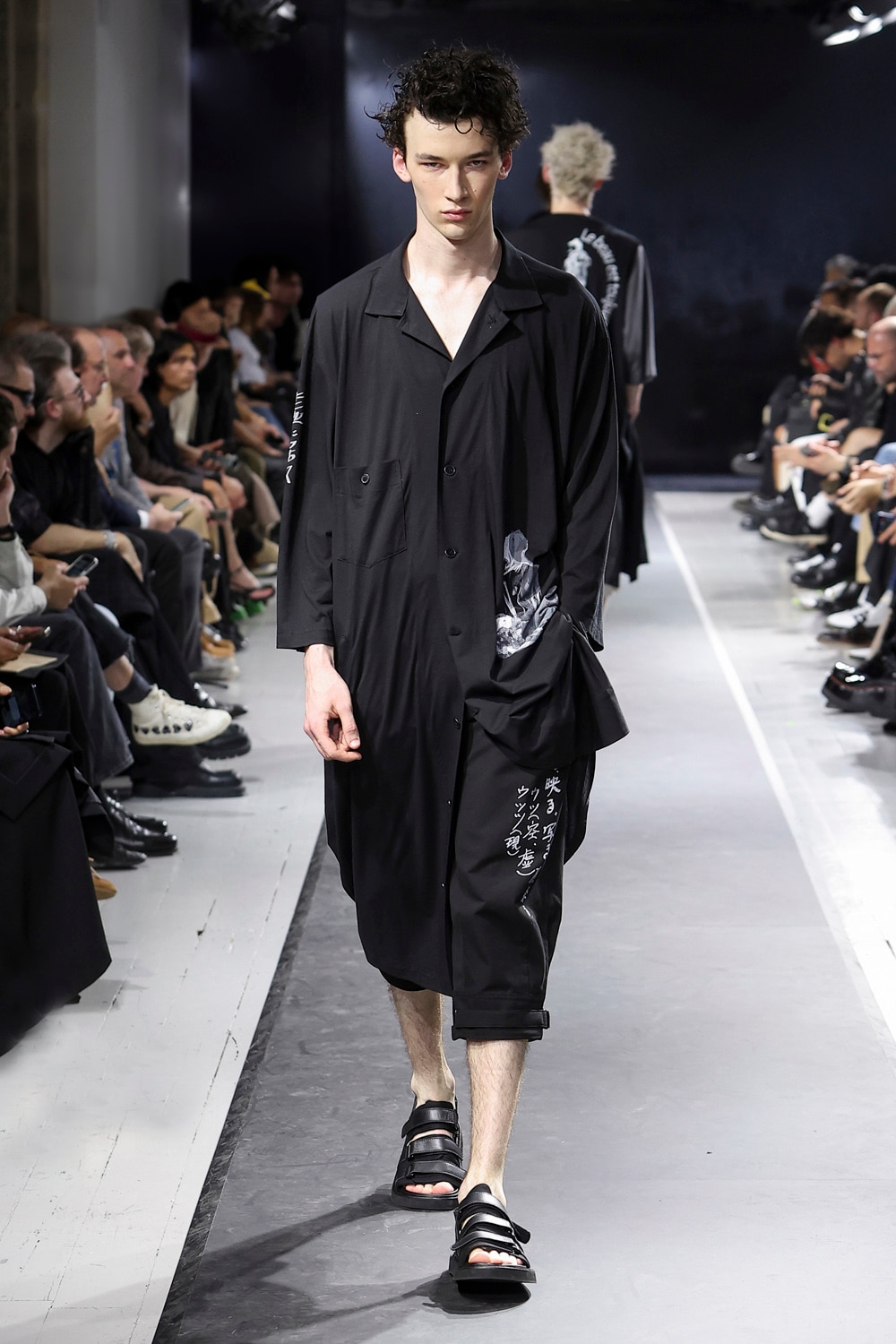 LOOK 36