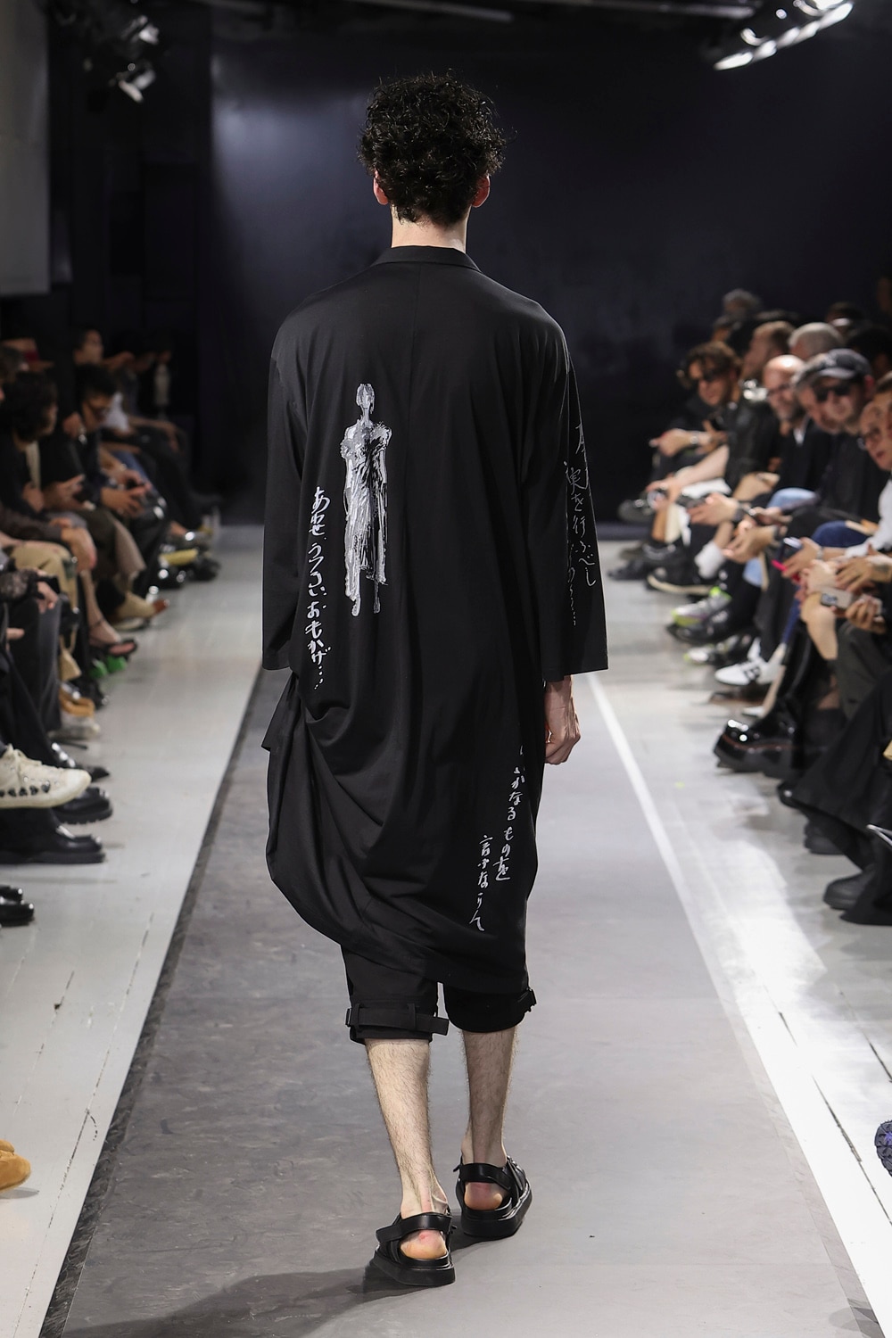LOOK 36