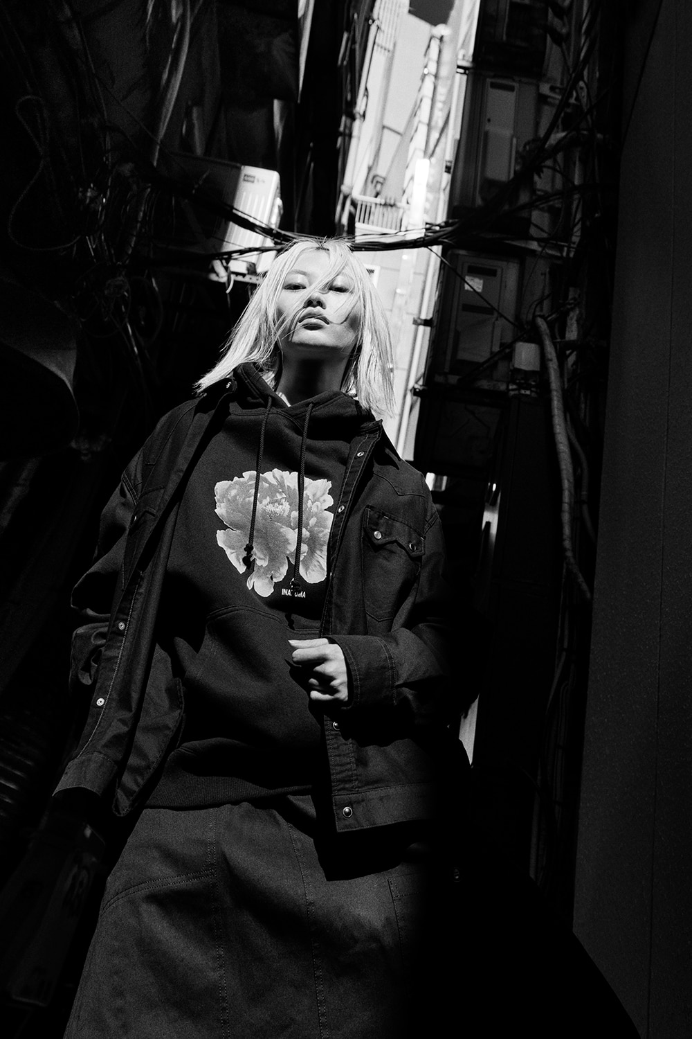 LOOK 03