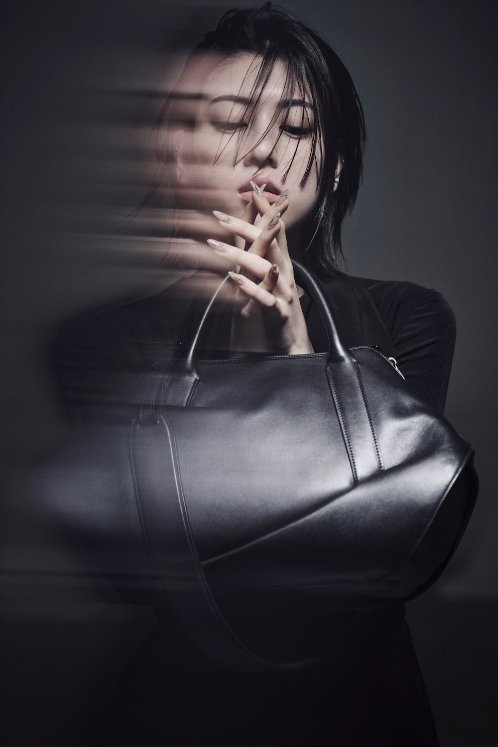 LOOK PLEATED LEATHER