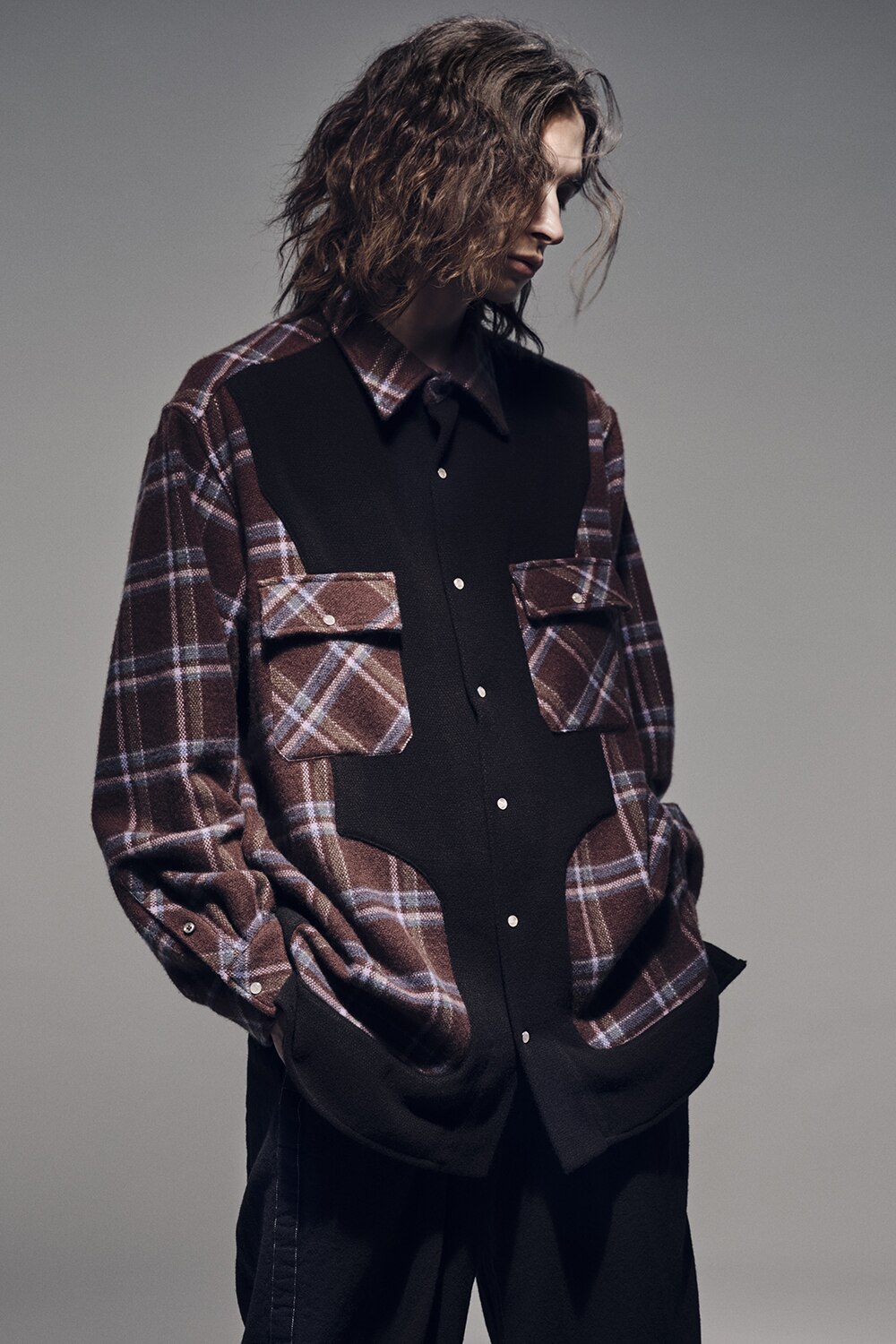 LOOK 02